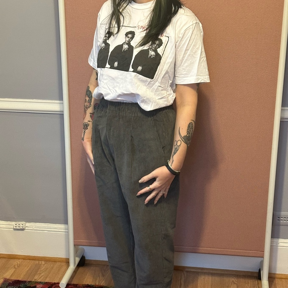 GAP Women's Straight Leg Corduroy Pants in Charcoal Gray